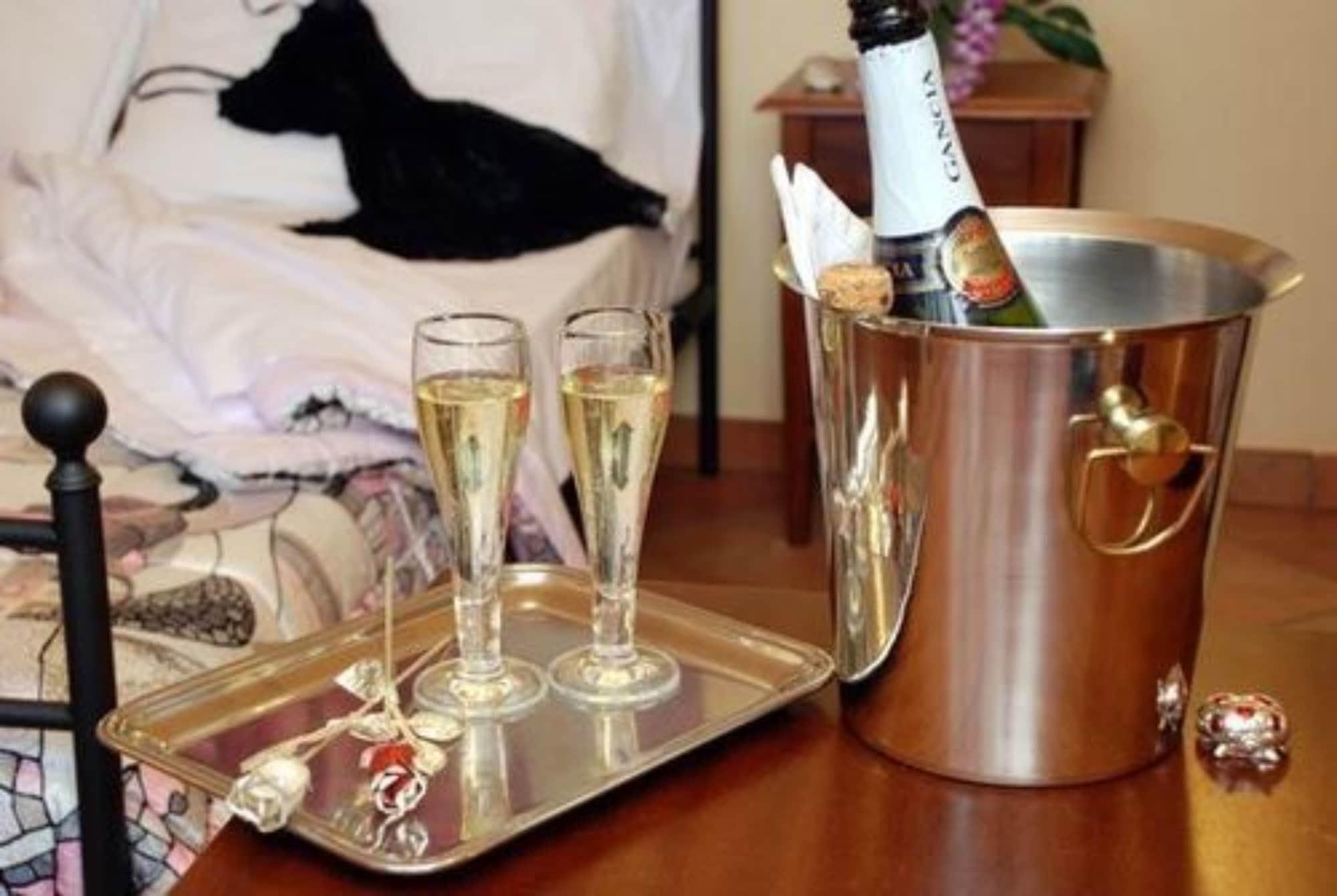 Hotel Marzia Scandicci Bagian luar foto