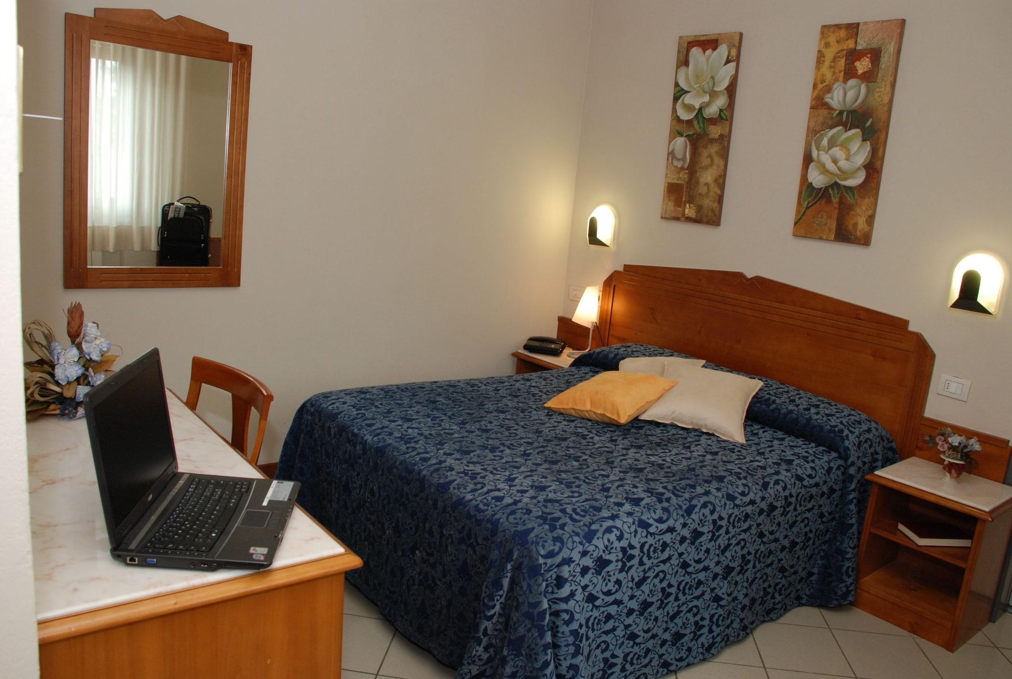 Hotel Marzia Scandicci Bagian luar foto
