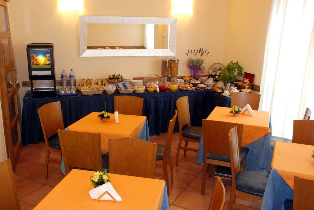 Hotel Marzia Scandicci Bagian luar foto